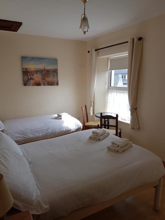 Myles Creek Hotel Kilkee Buitenkant foto