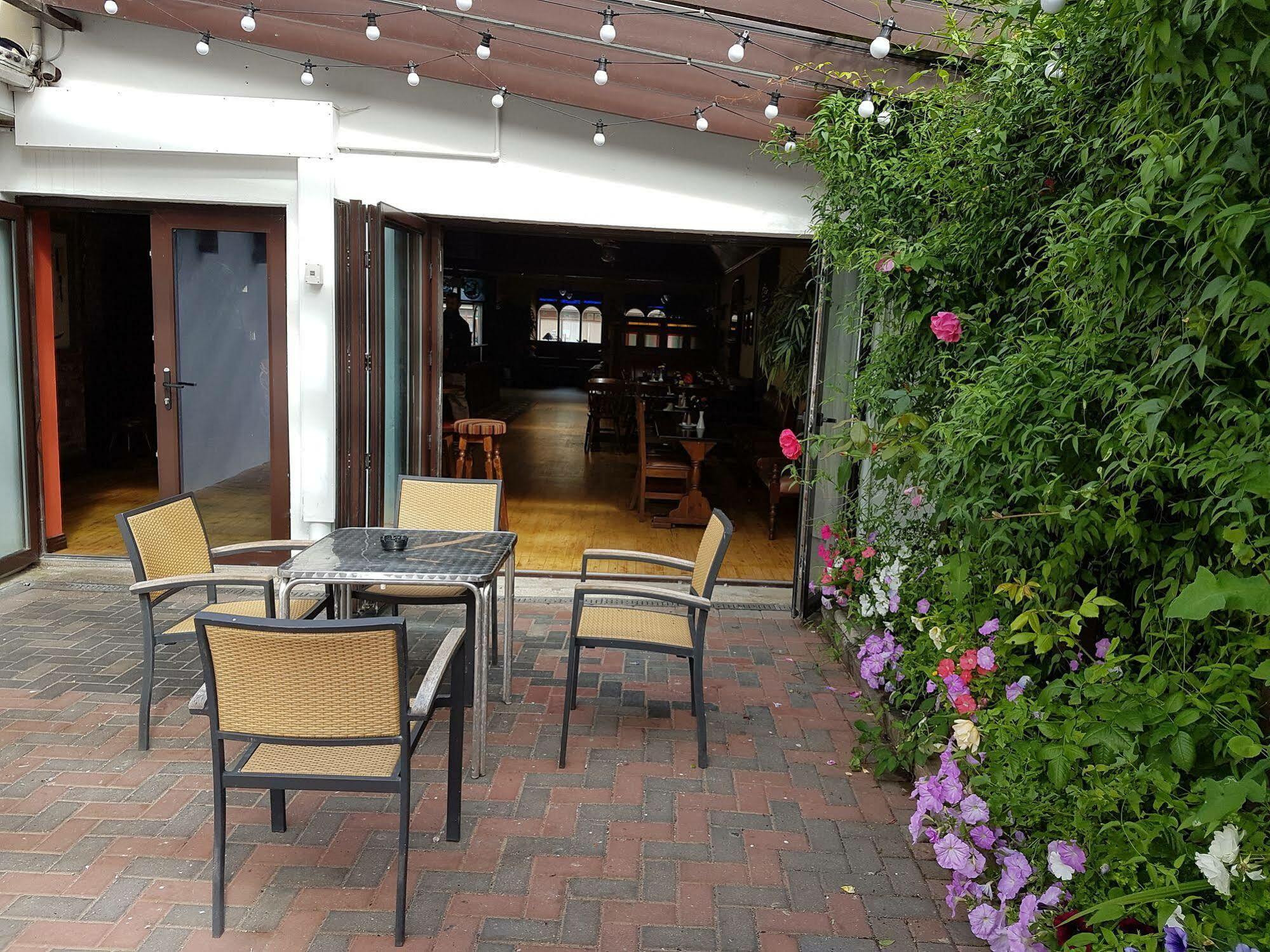 Myles Creek Hotel Kilkee Buitenkant foto